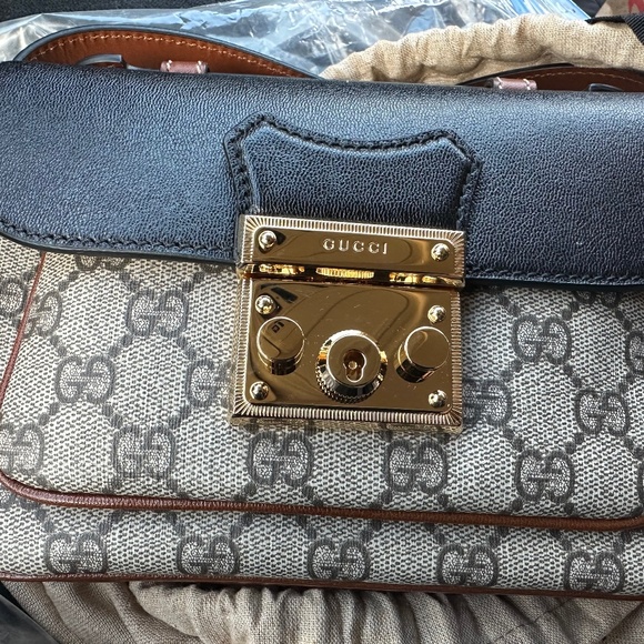 Gucci bag - Picture 1 of 1
